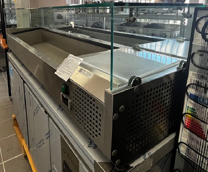 Matériel occasion Saladette à poser vitrée – Pro Inox France