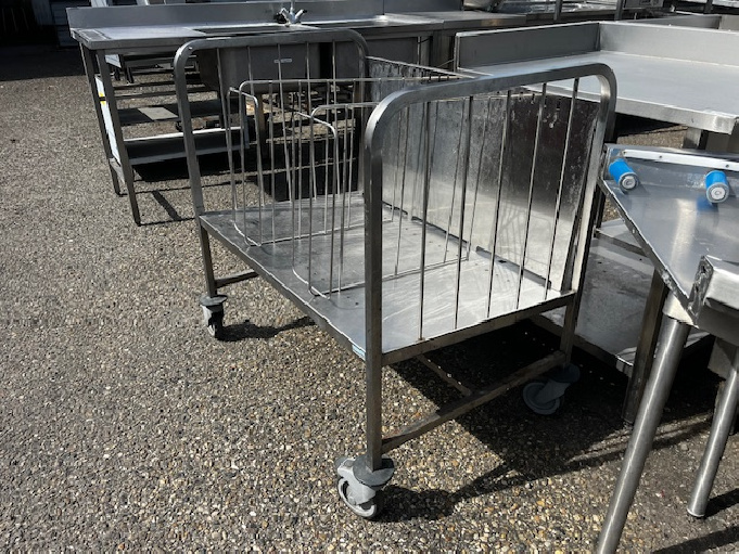 Matériel occasion Chariot à vaisselle - Tournus