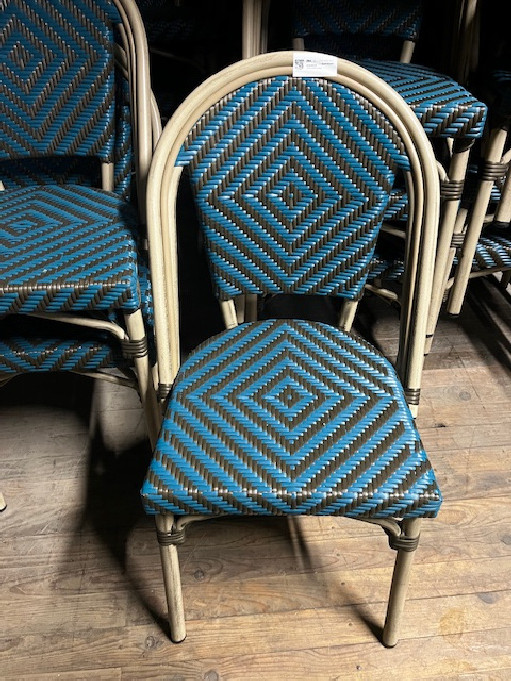 Matériel occasion Fauteuil de terrasse – Cadre style bois, tressage bleu & gris